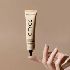 City CC Hyaluronic Anti-pollution CC Cream SPF15